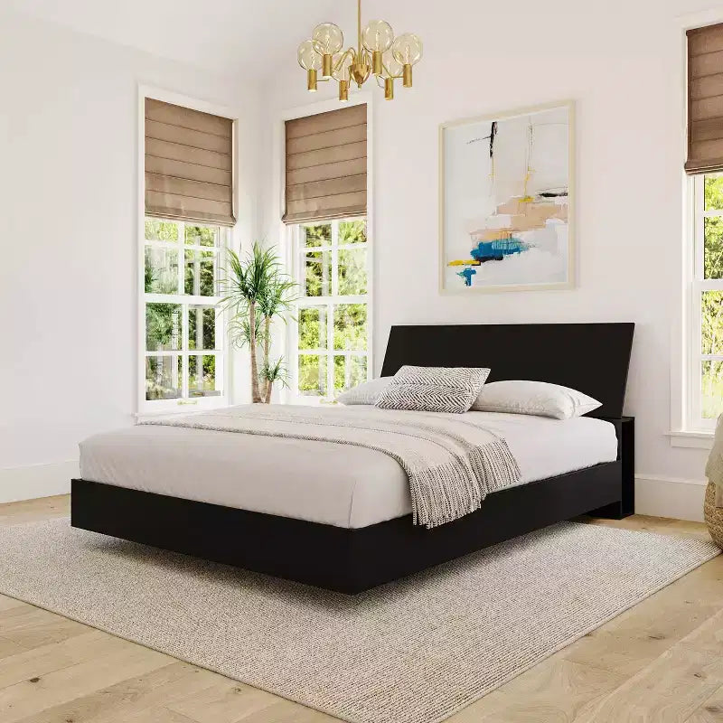 Testiera del letto queen-size con contenitore